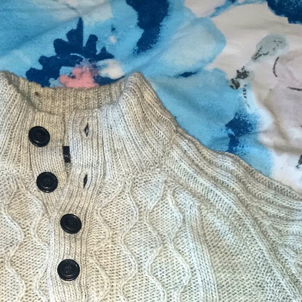 DKNY Grey Sweater - Picture 2 of 4